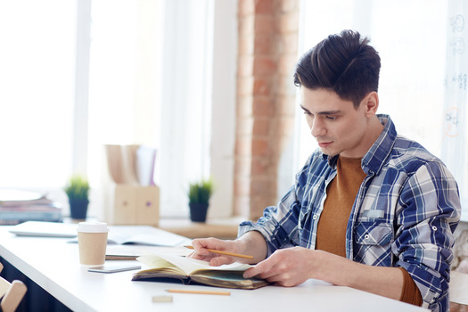 Why Top Rankers Are Choosing Study Halls Instead of Home