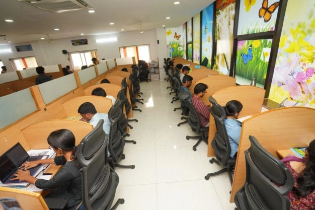 How to earn a passive income – Cabinmate study room franchise